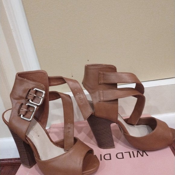 Wild Diva two Strap Sandal - Picture 3 of 3